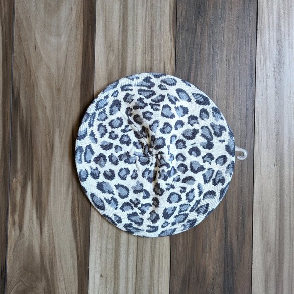 NWT The Children's Place Girls Knit Leopard Beret Gray Cream Size M (7/8) - Picture 4 of 4